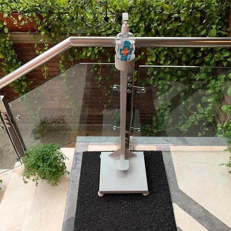 La Residence Gurgaon Bagian luar foto