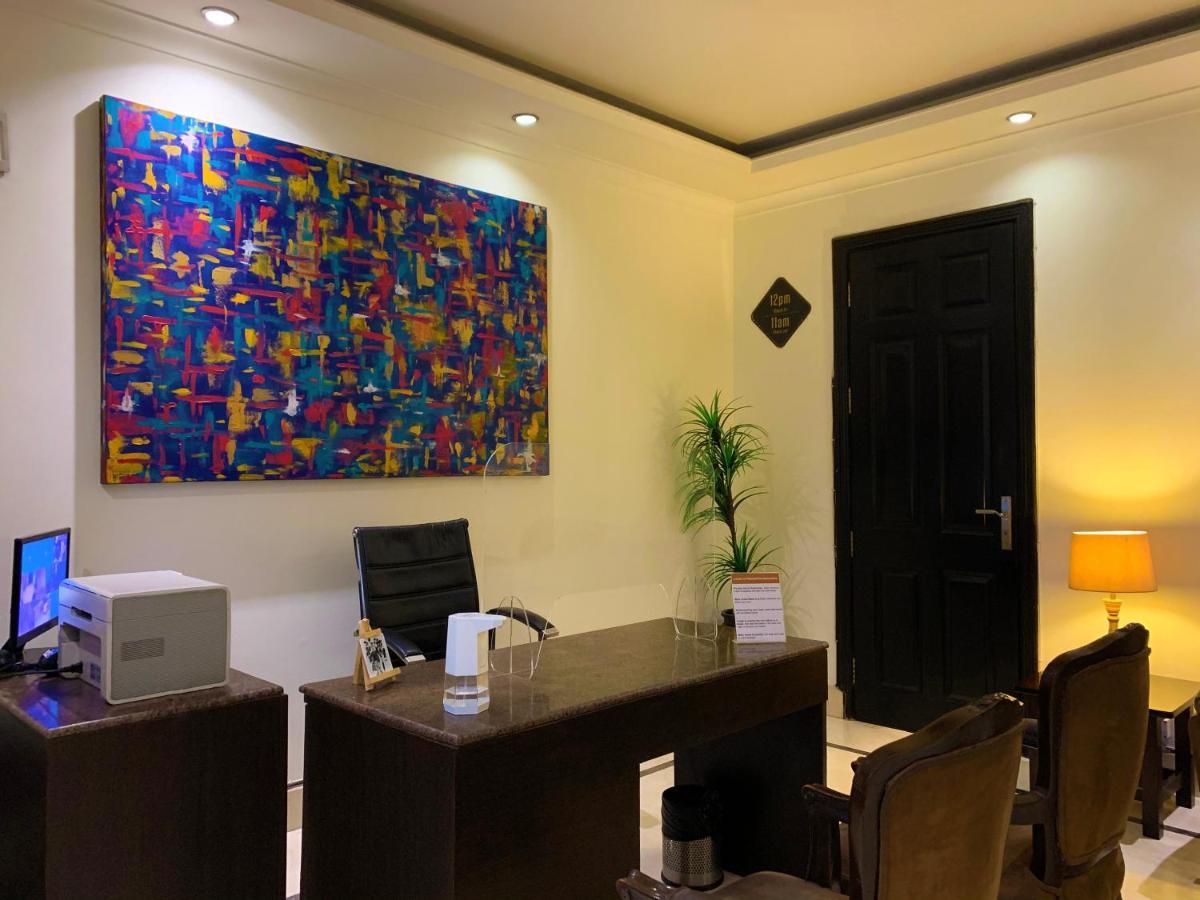 La Residence Gurgaon Bagian luar foto